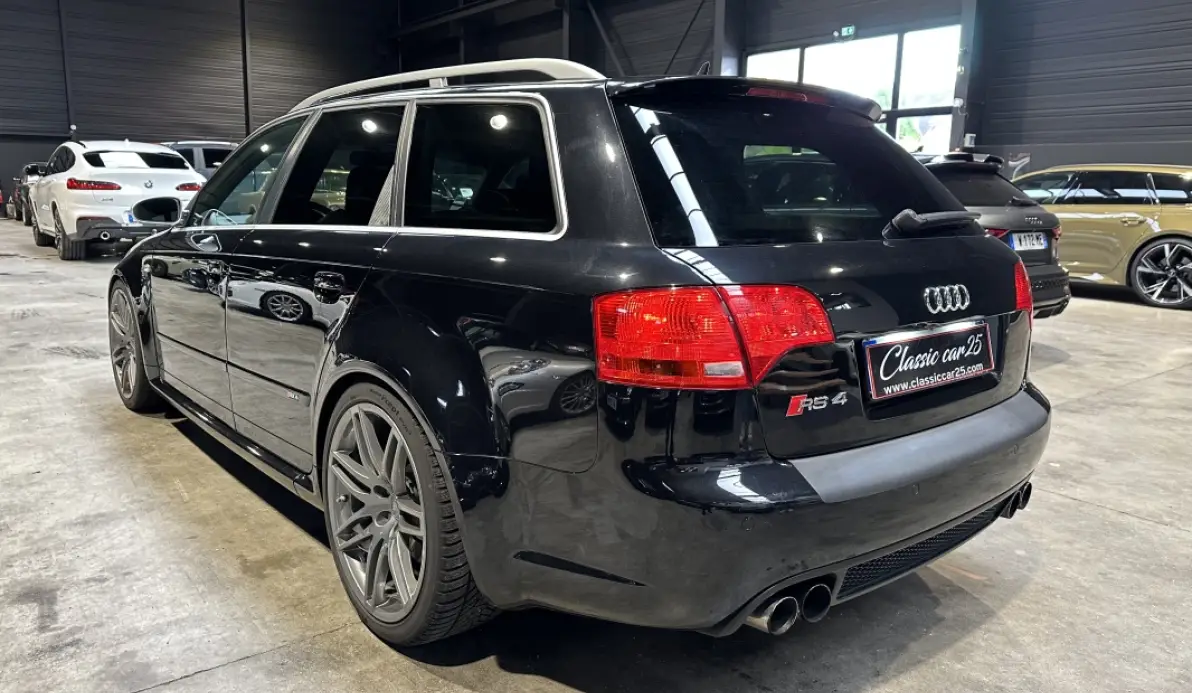 Audi RS4 4.2 V8 420cv