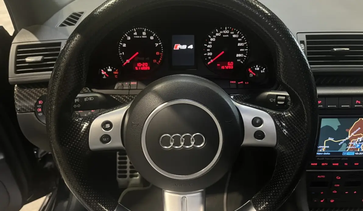 Audi RS4 4.2 V8 420cv