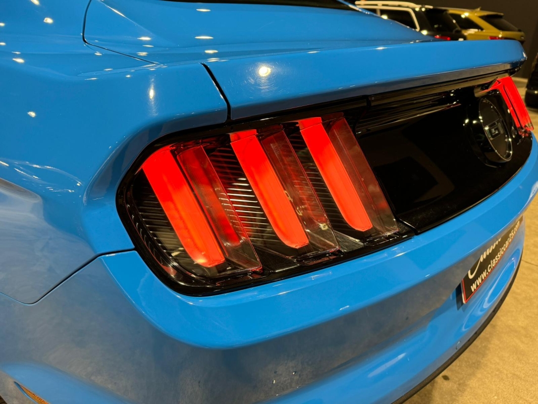 Ford Mustang GT Fastback 5.0 V8 421ch BVA