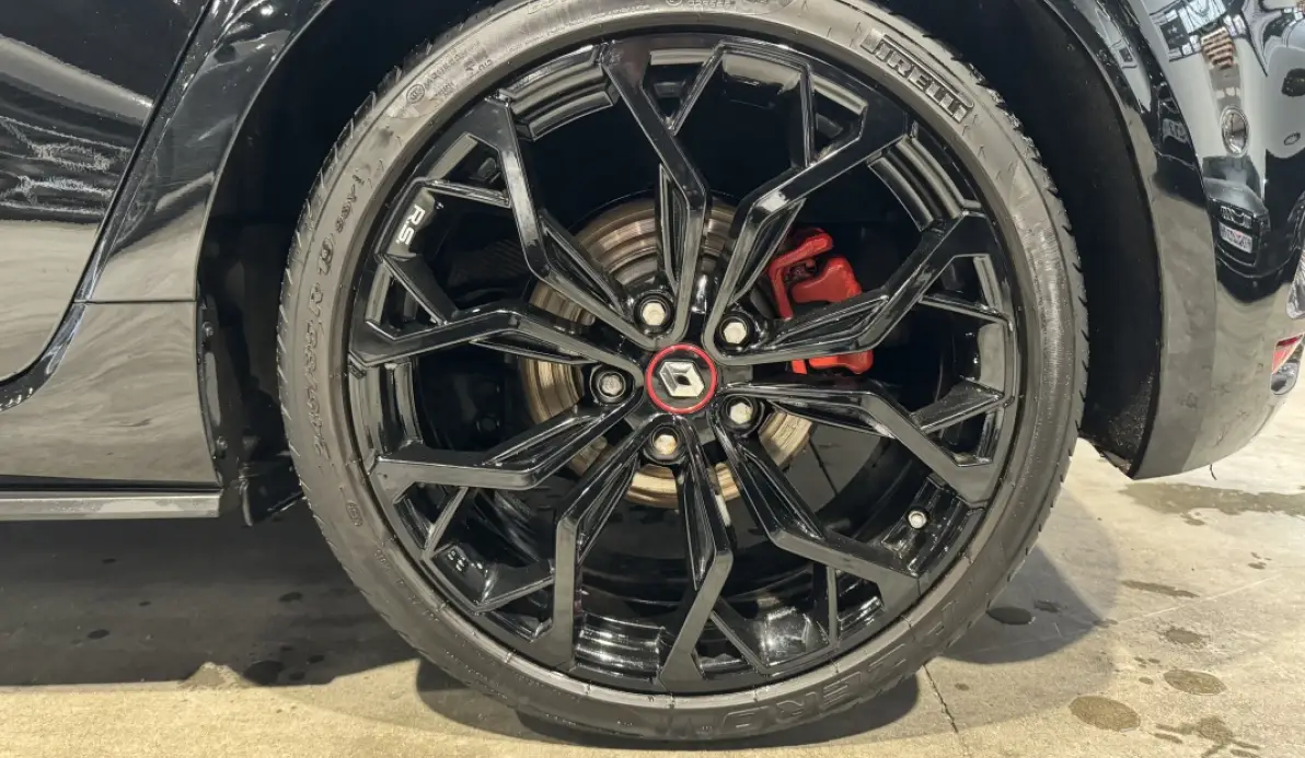 Renault Mégane  1.8 T 280CH EDC 4Control
