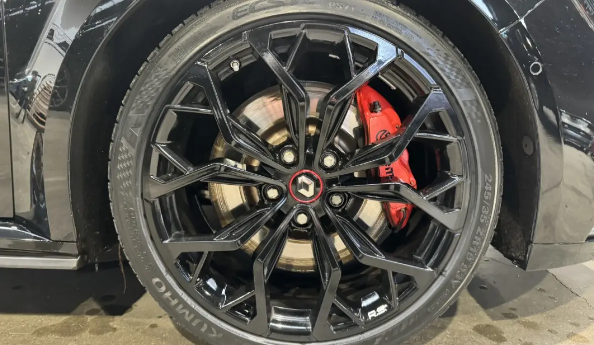 Renault Mégane  1.8 T 280CH EDC 4Control