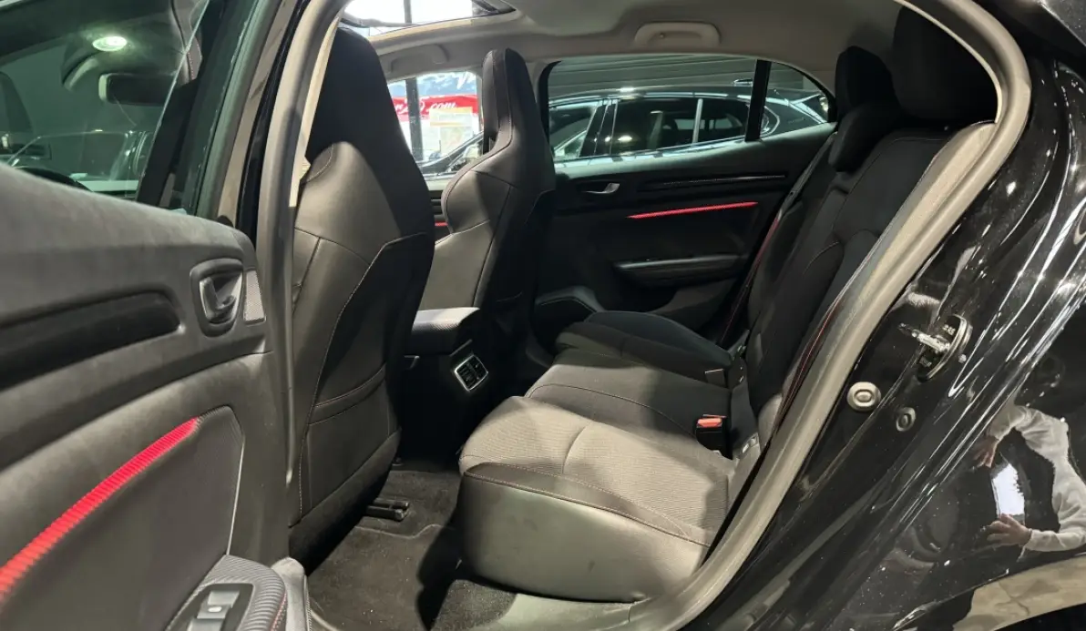 Renault Mégane  1.8 T 280CH EDC 4Control