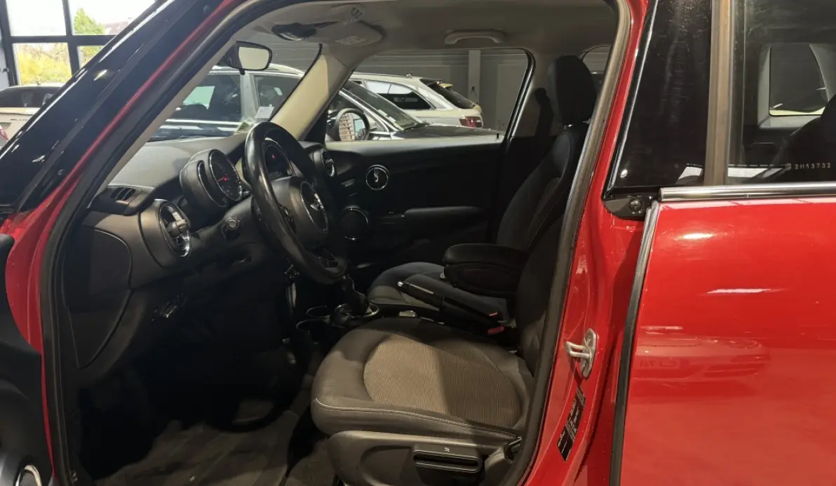 Mini cooper 5P 1.5 136 COOPER