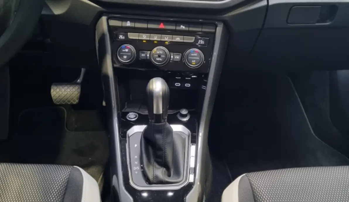 Volkswagen T-roc Carat 1.5 TSI 155 cv