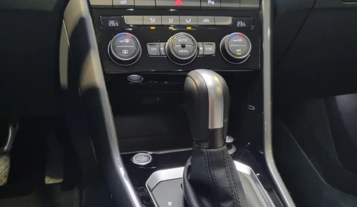 Volkswagen T-roc Carat 1.5 TSI 155 cv
