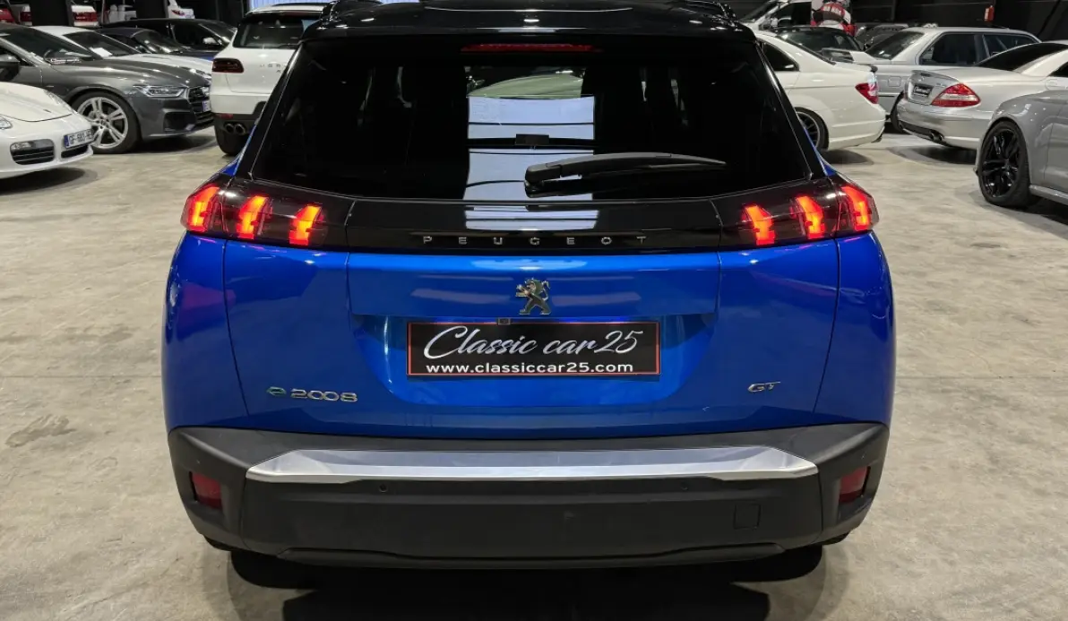 Peugeot 2008 e-2008 100kW 136 ch