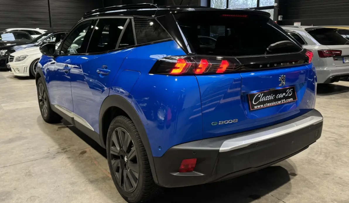 Peugeot 2008 e-2008 100kW 136 ch
