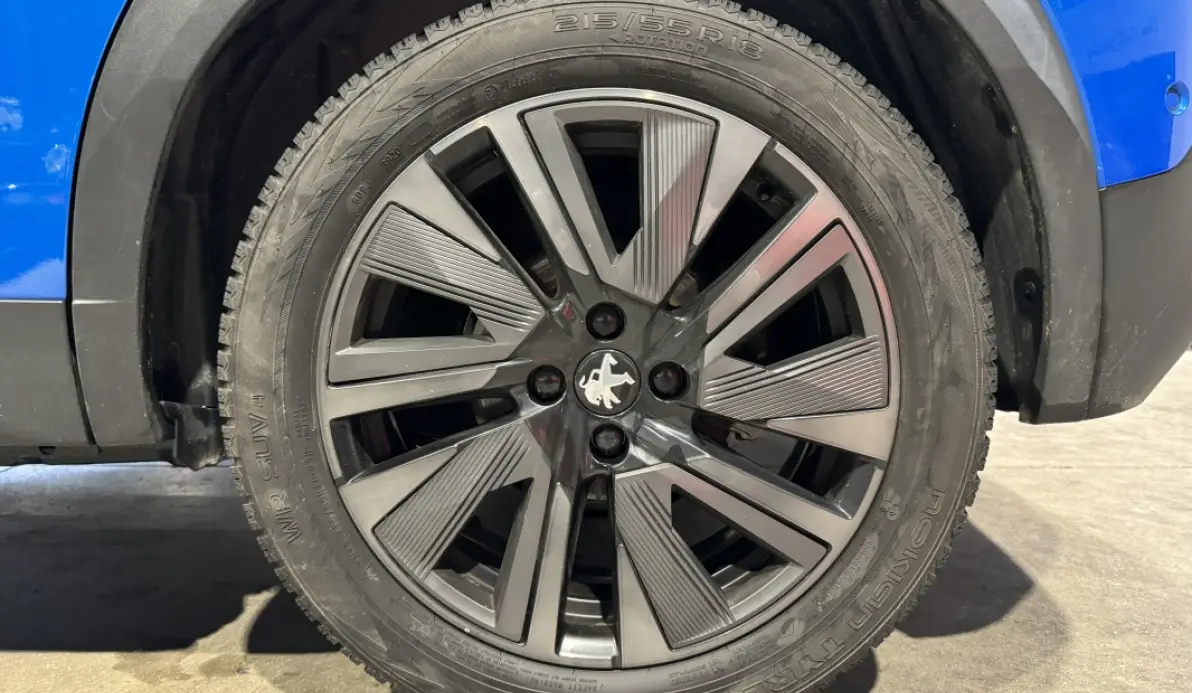 Peugeot 2008 e-2008 100kW 136 ch