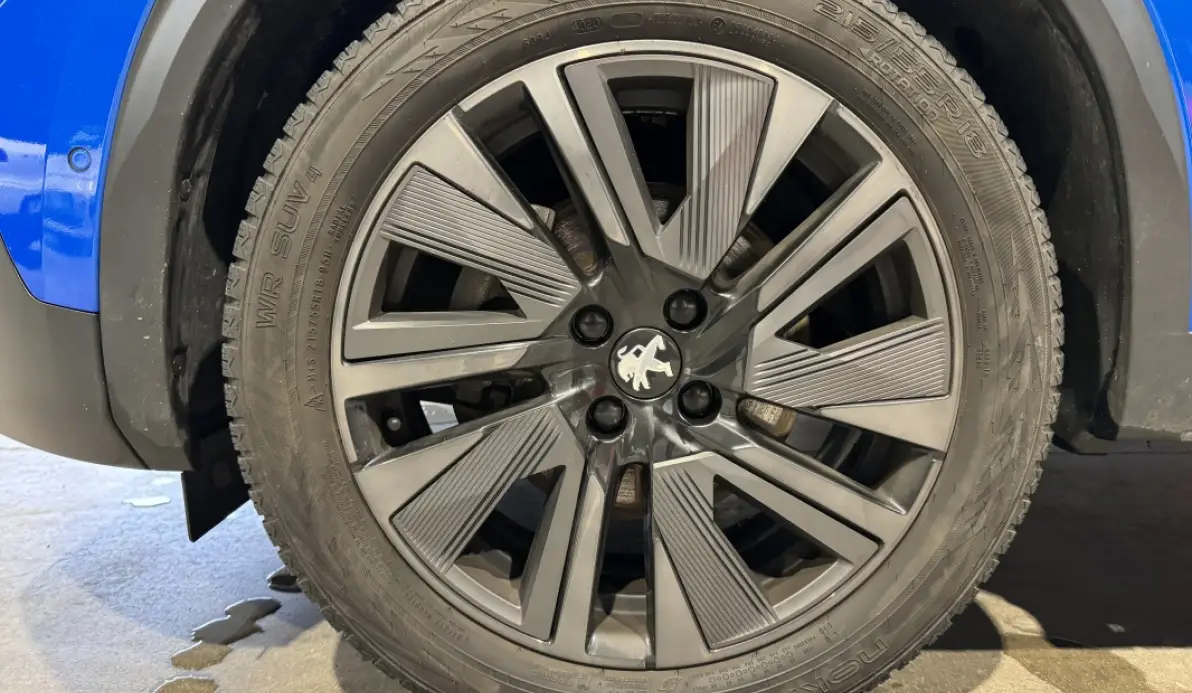 Peugeot 2008 e-2008 100kW 136 ch
