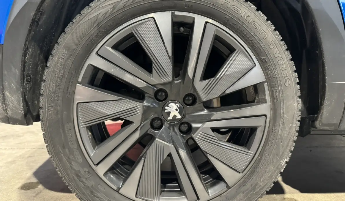 Peugeot 2008 e-2008 100kW 136 ch