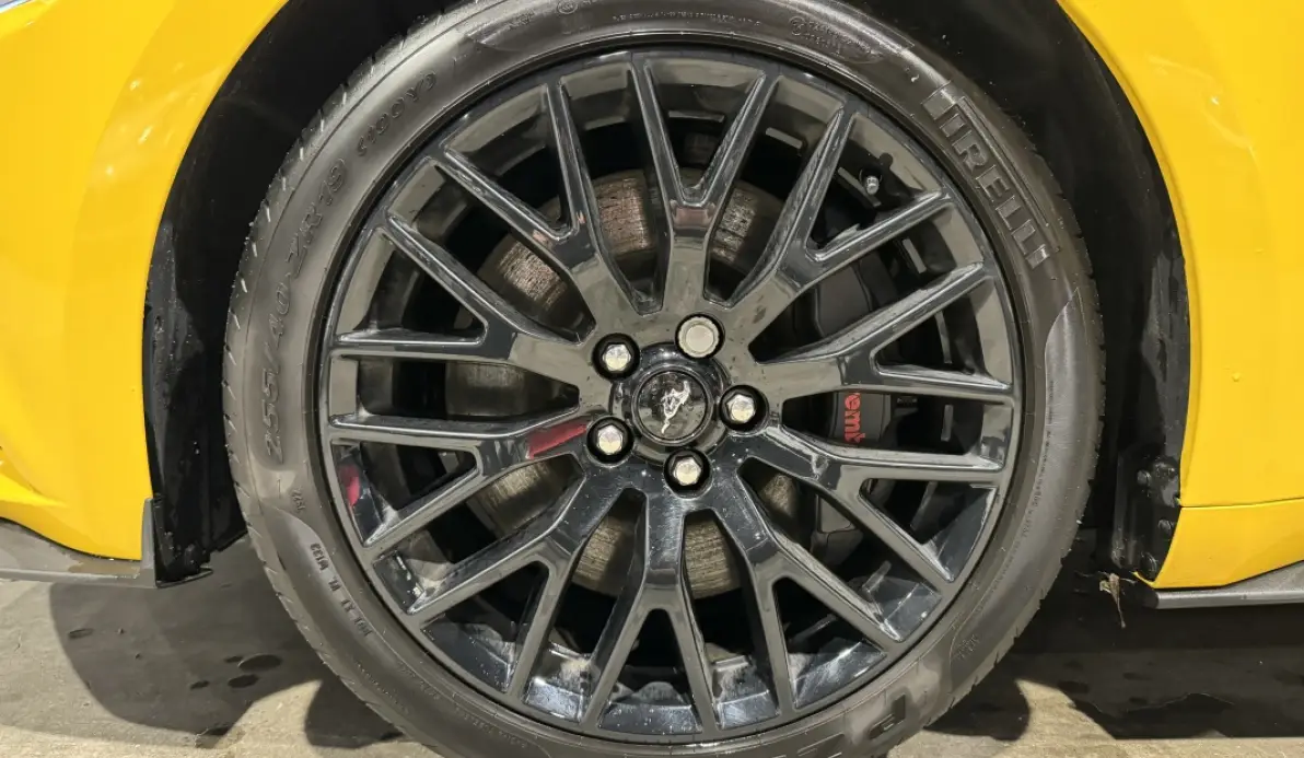 Ford Mustang GT 5.0 V8 421cv BVA6