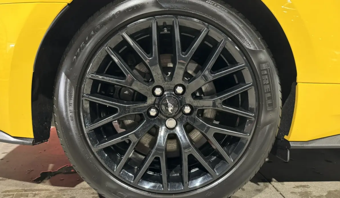 Ford Mustang GT 5.0 V8 421cv BVA6