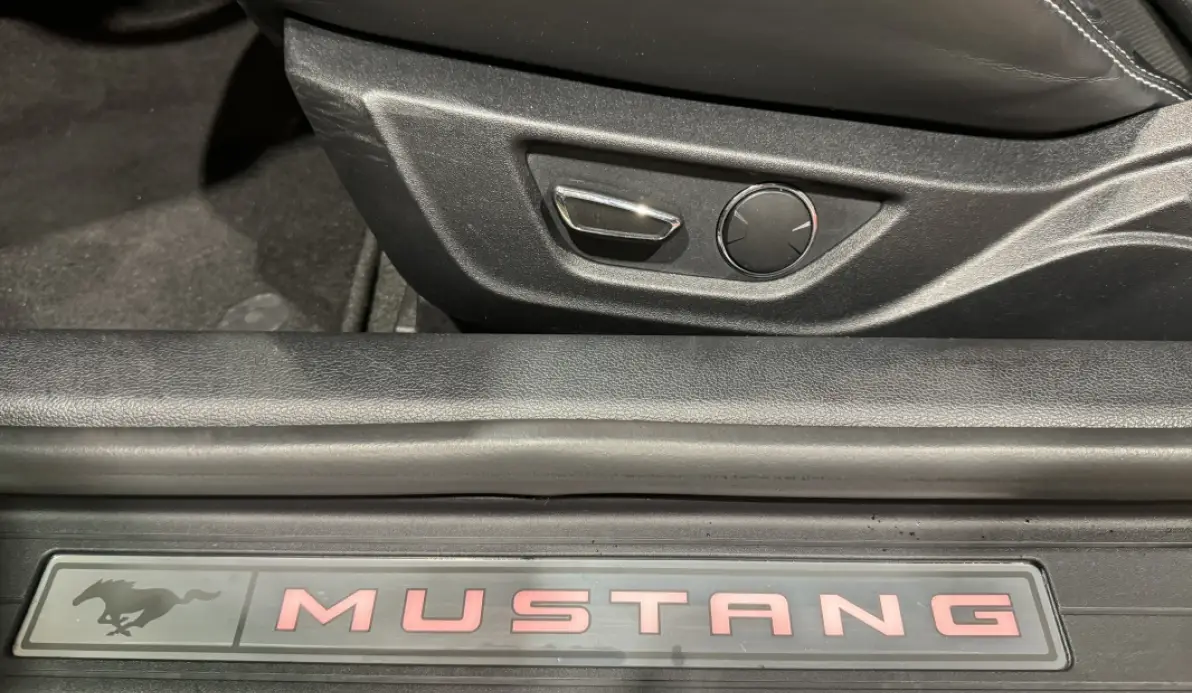 Ford Mustang GT 5.0 V8 421cv BVA6