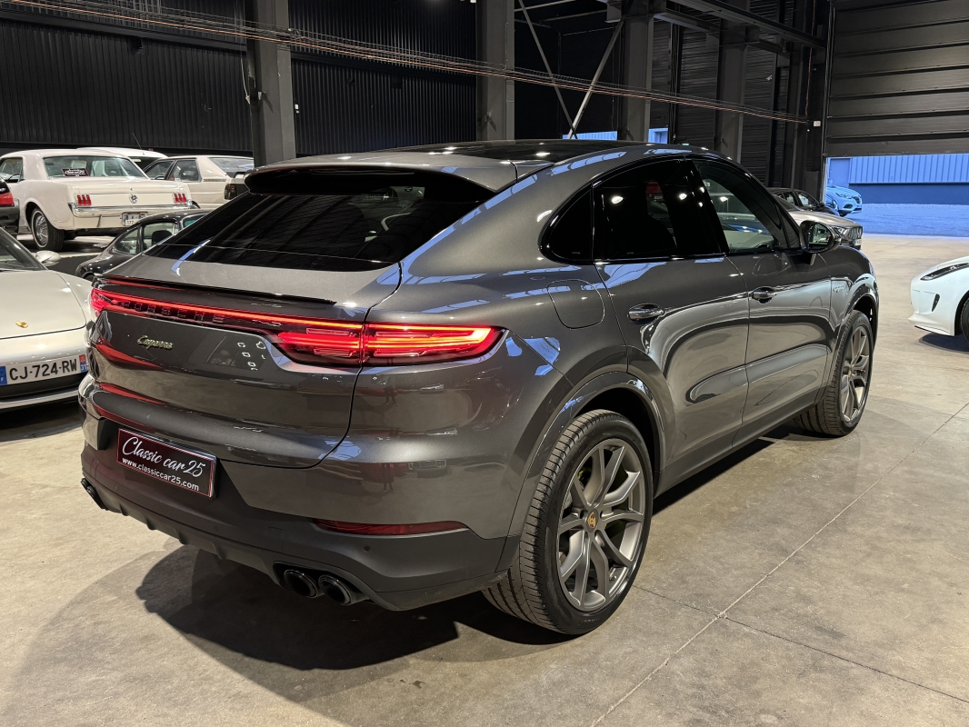Porsche Cayenne coupé E-Hybrid 3.0 V6 462 ch 