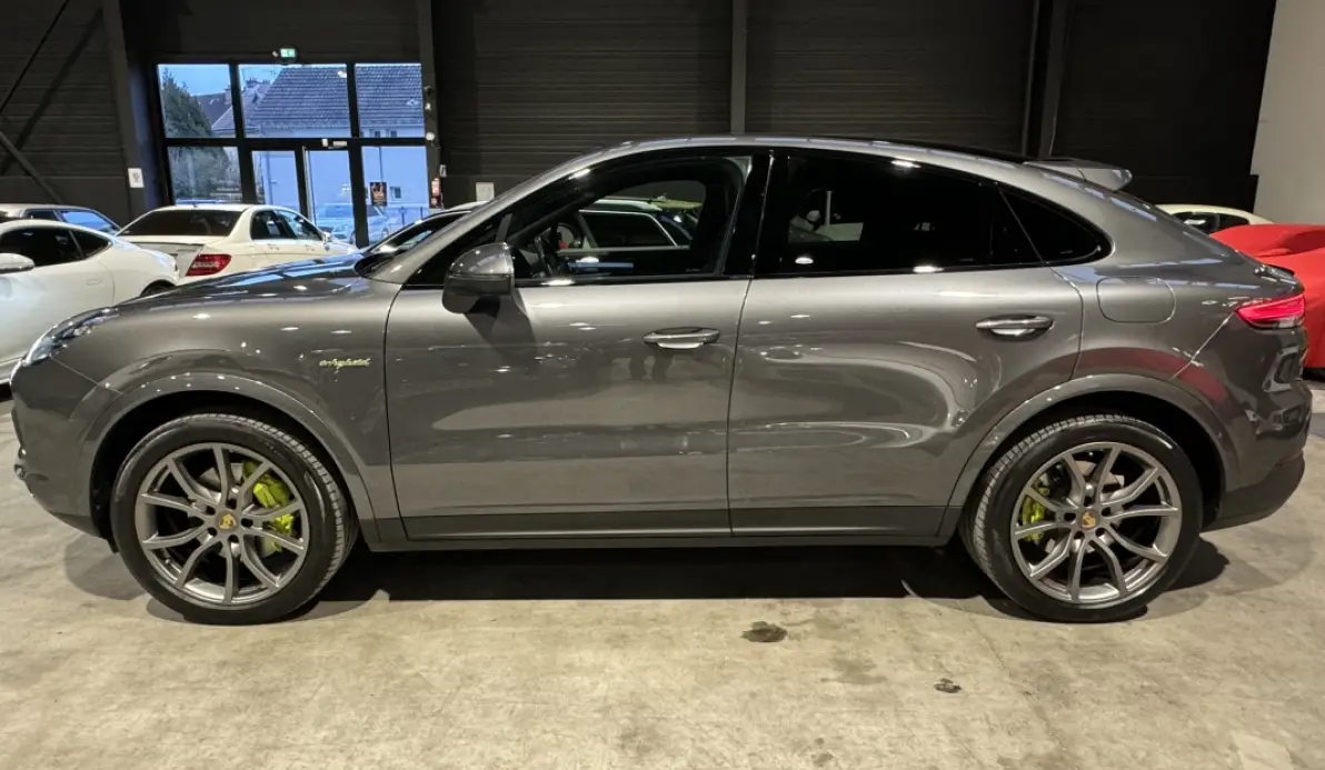 Porsche Cayenne coupé E-Hybrid 3.0 V6 462 ch 