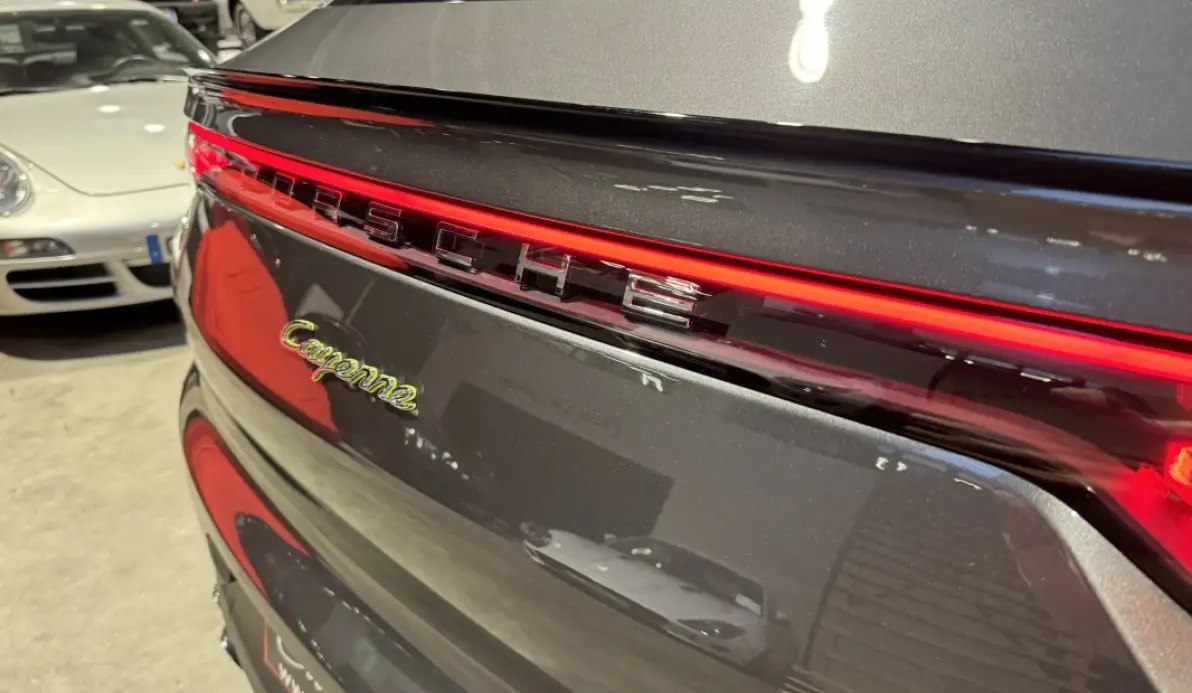 Porsche Cayenne coupé E-Hybrid 3.0 V6 462 ch 