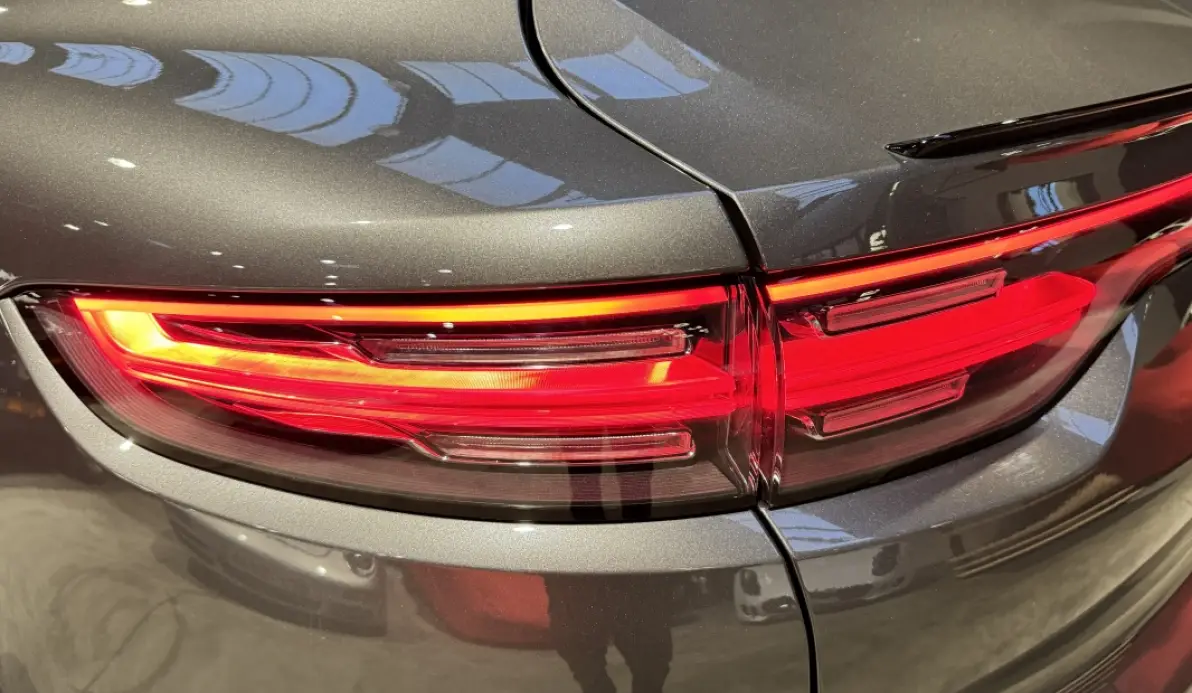 Porsche Cayenne coupé E-Hybrid 3.0 V6 462 ch 