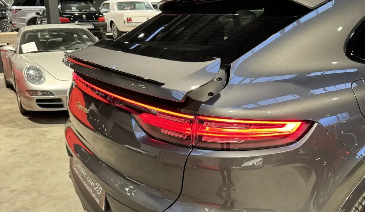 Porsche Cayenne coupé E-Hybrid 3.0 V6 462 ch 