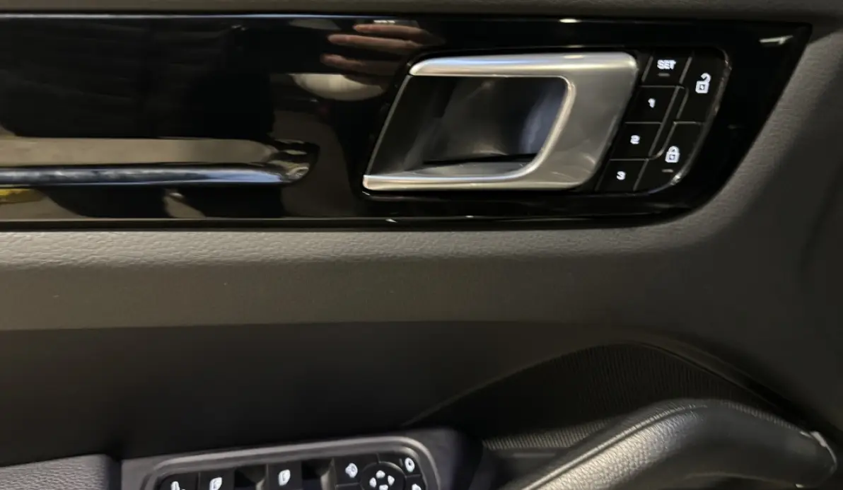 Porsche Cayenne coupé E-Hybrid 3.0 V6 462 ch 