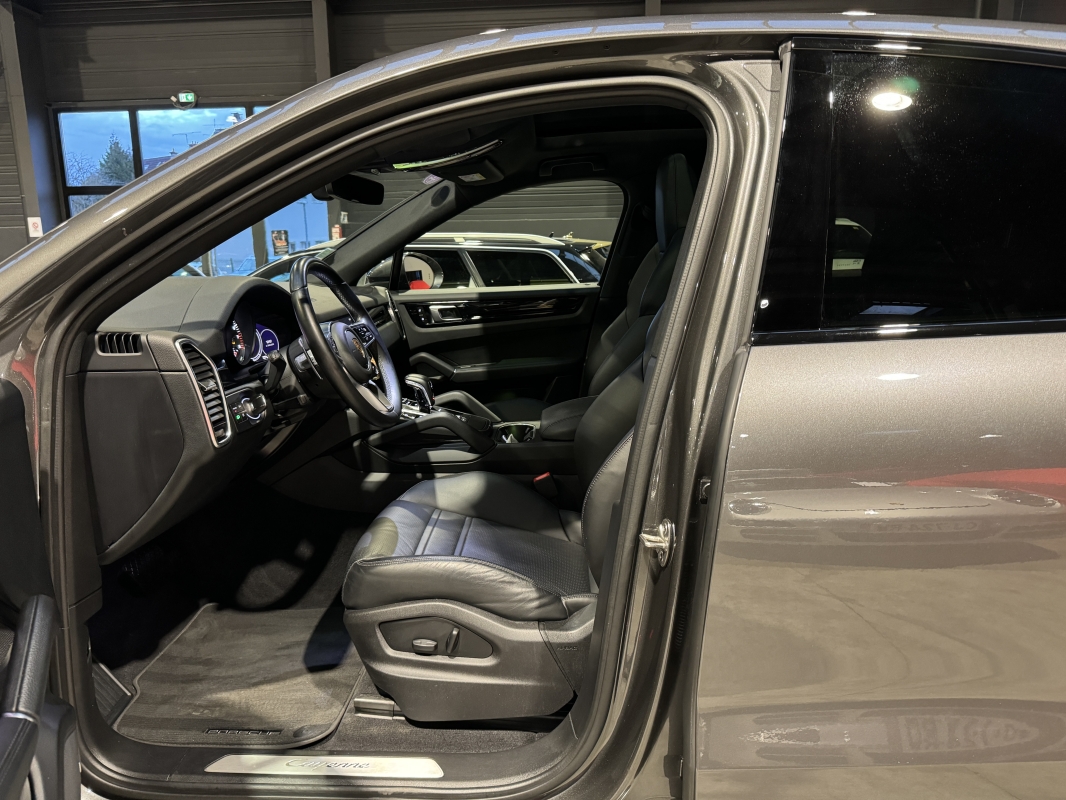 Porsche Cayenne coupé E-Hybrid 3.0 V6 462 ch 