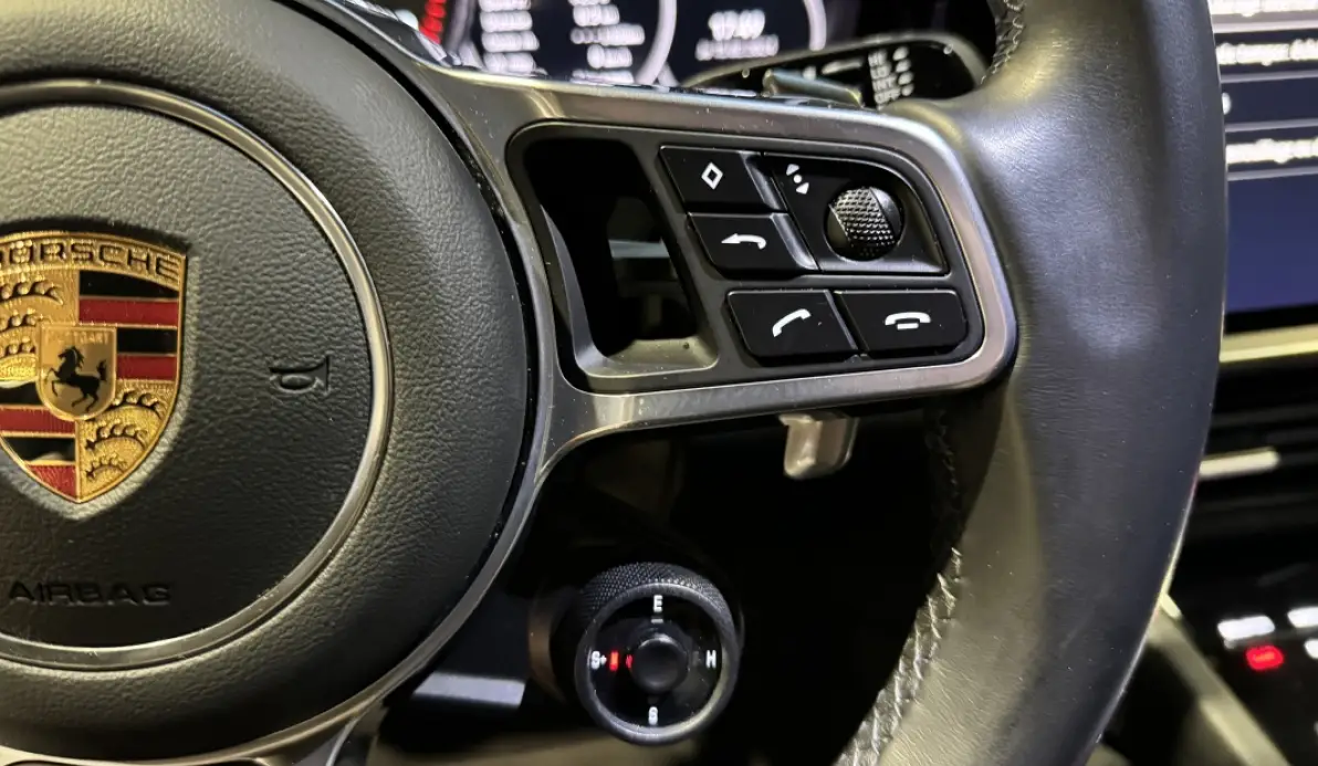 Porsche Cayenne coupé E-Hybrid 3.0 V6 462 ch 