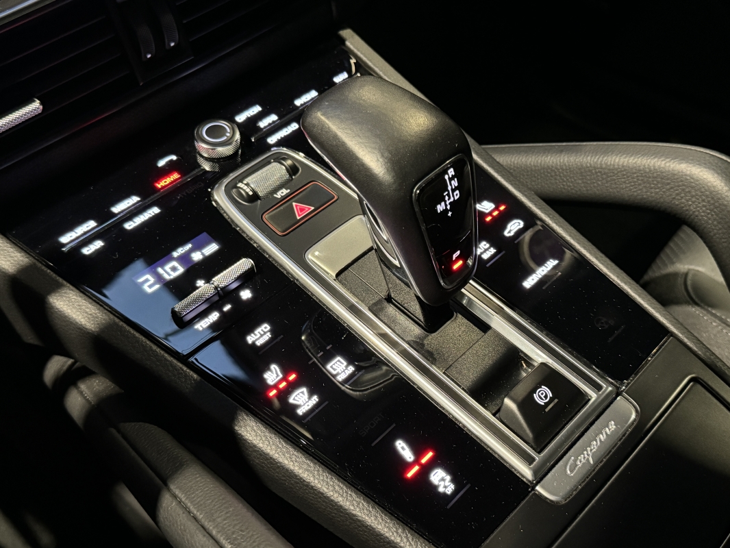 Porsche Cayenne coupé E-Hybrid 3.0 V6 462 ch 