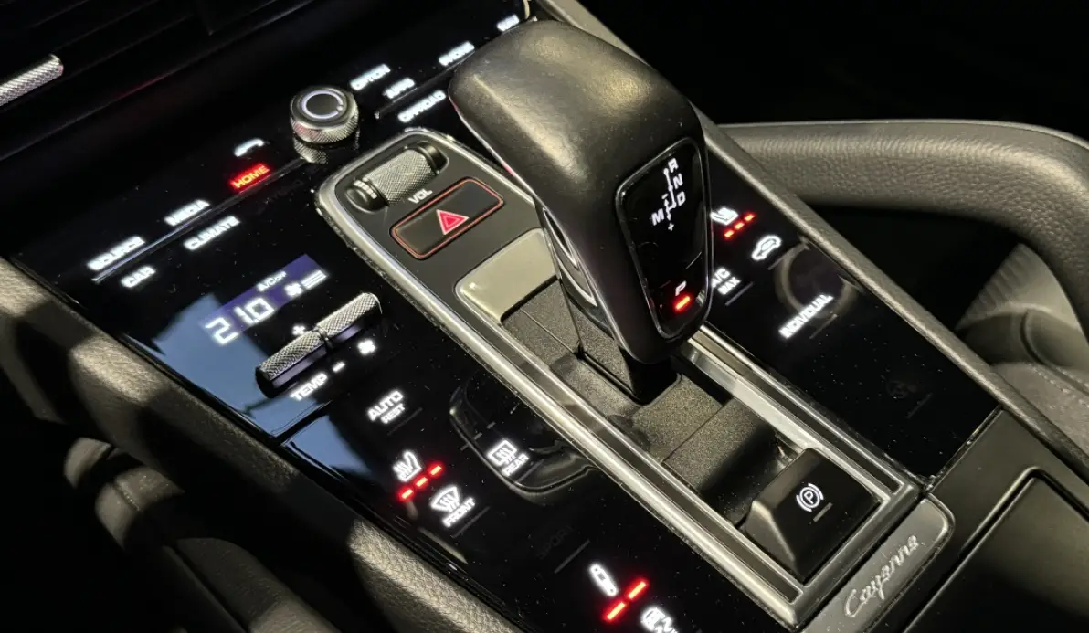 Porsche Cayenne coupé E-Hybrid 3.0 V6 462 ch 