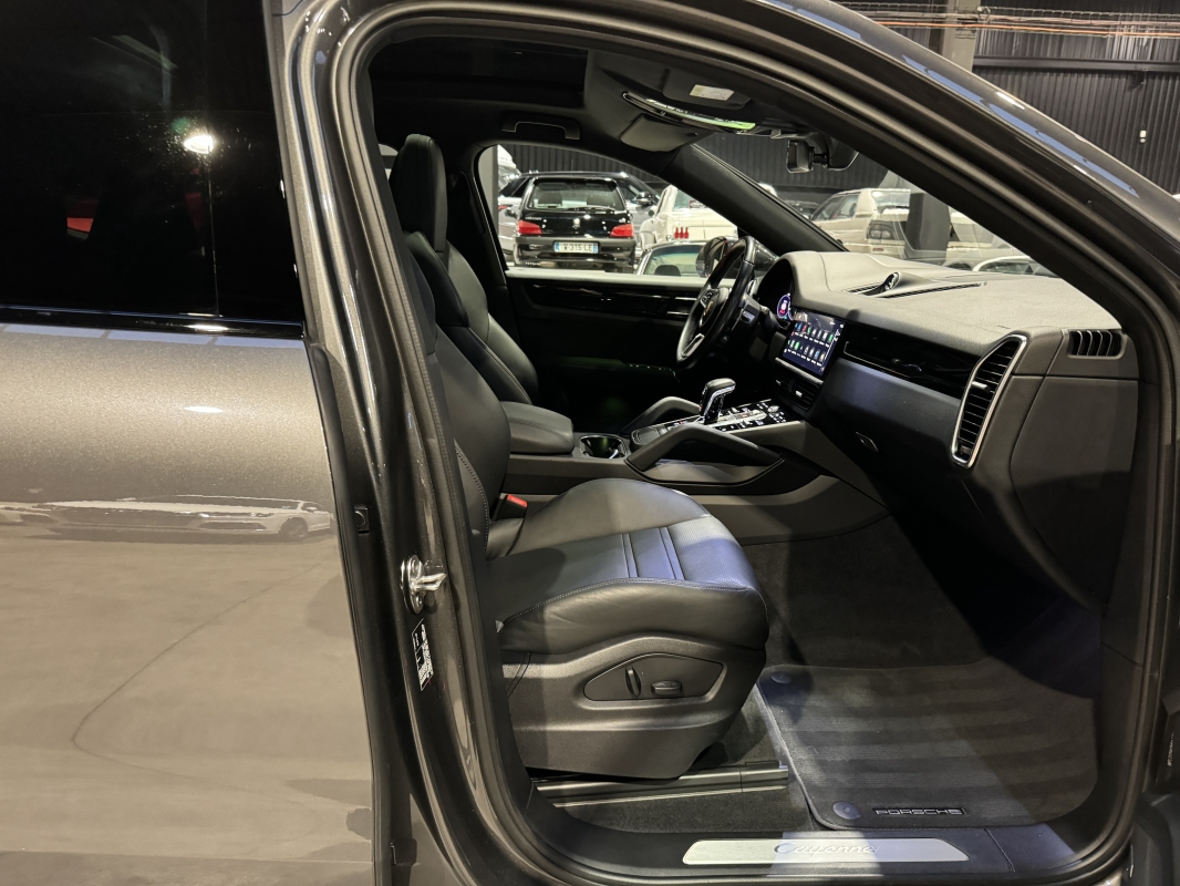 Porsche Cayenne coupé E-Hybrid 3.0 V6 462 ch 