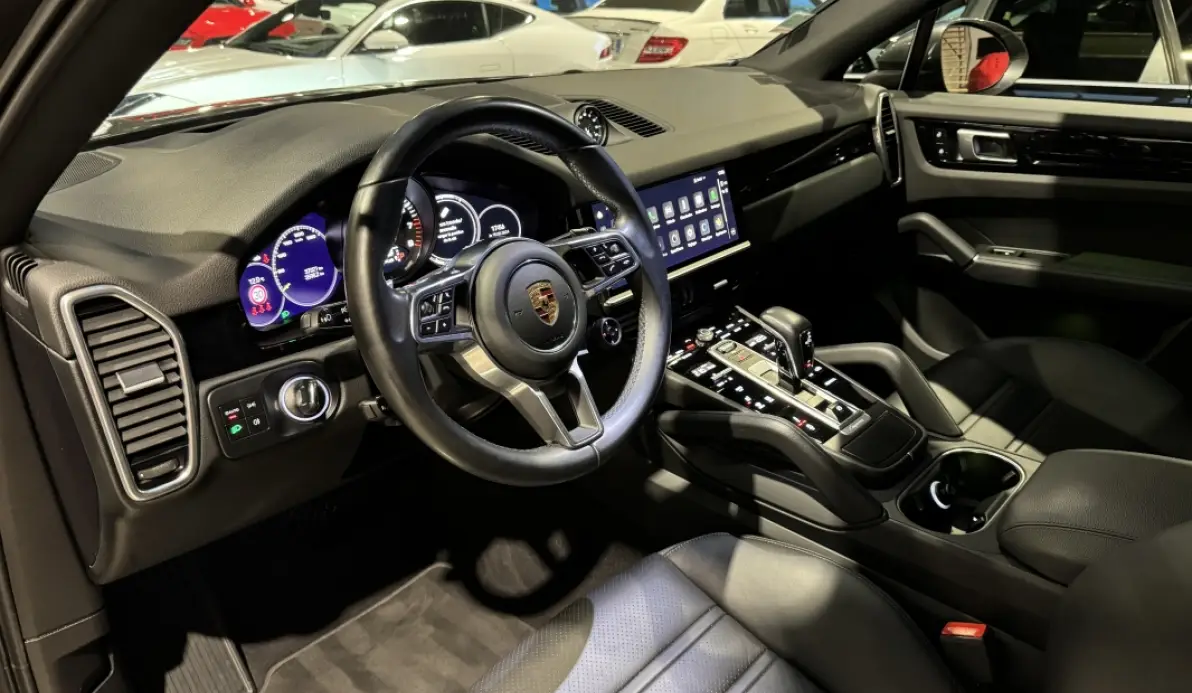 Porsche Cayenne coupé E-Hybrid 3.0 V6 462 ch 