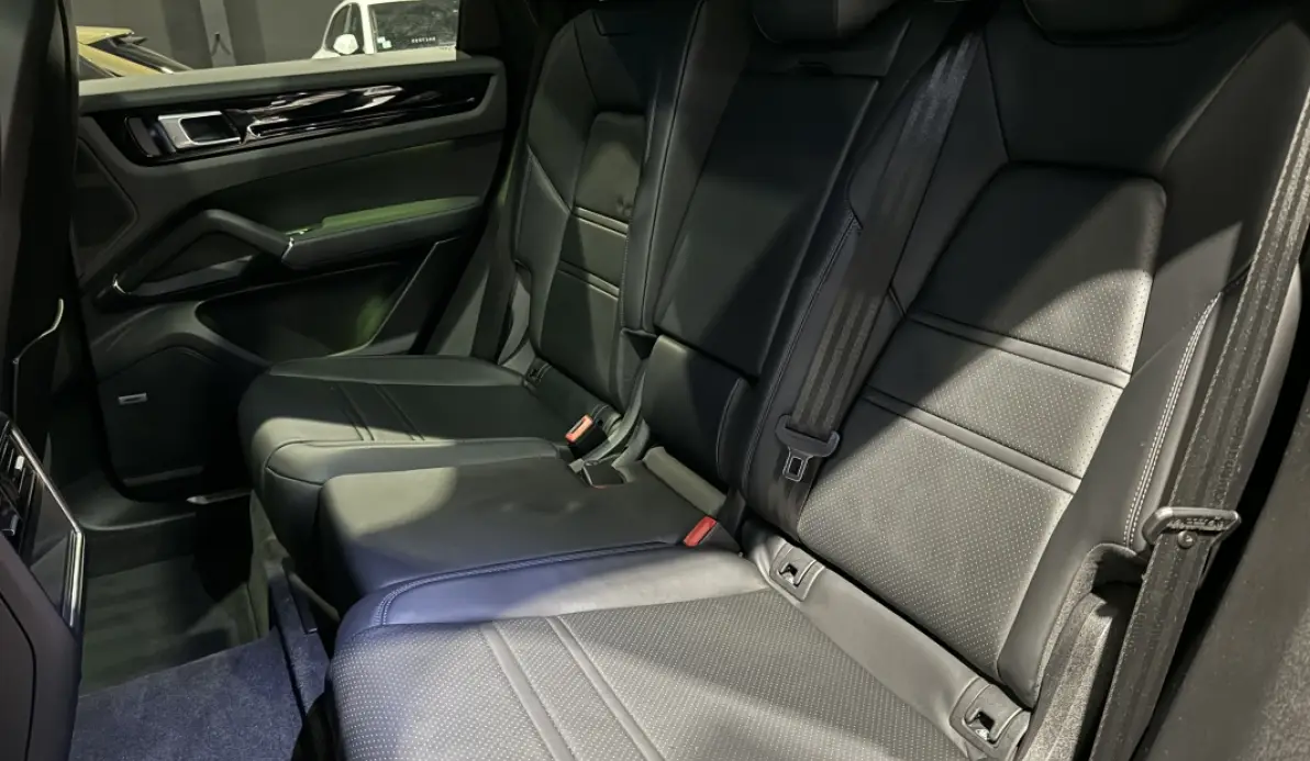 Porsche Cayenne coupé E-Hybrid 3.0 V6 462 ch 