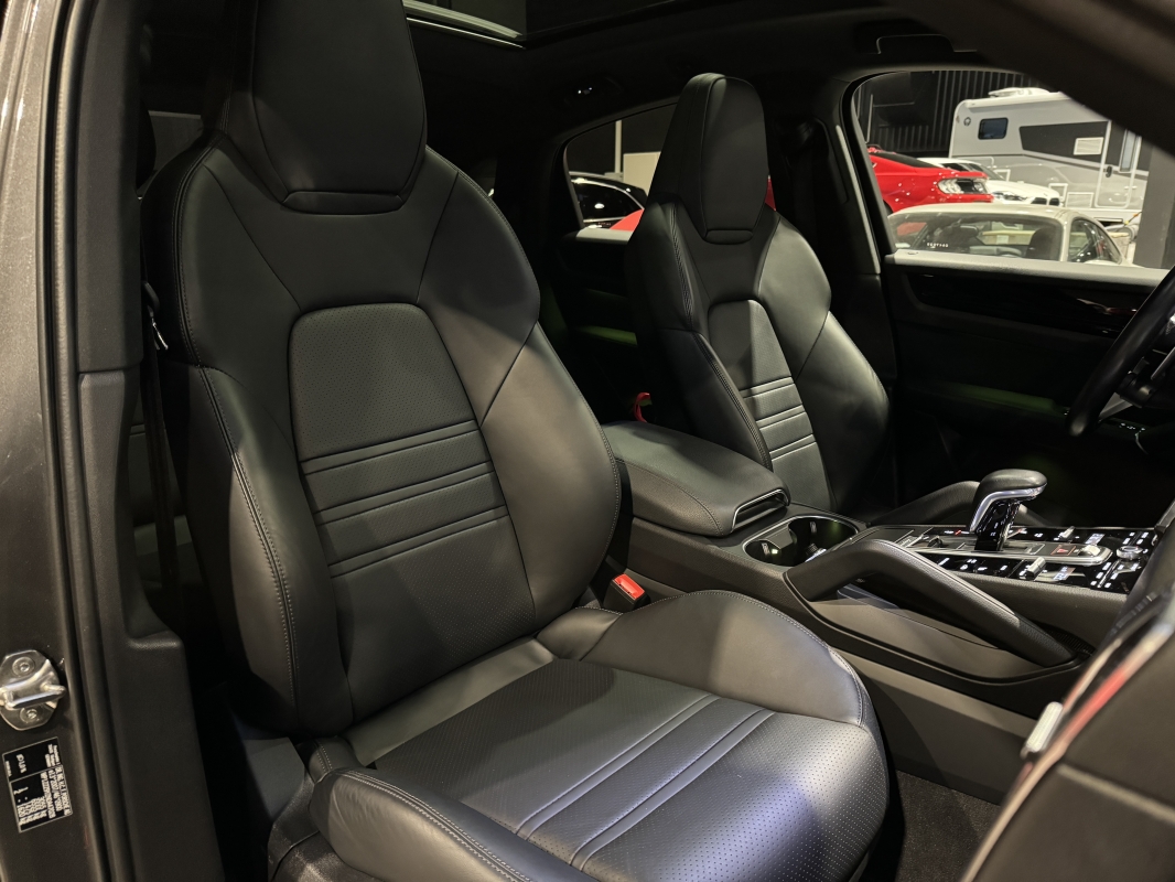 Porsche Cayenne coupé E-Hybrid 3.0 V6 462 ch 
