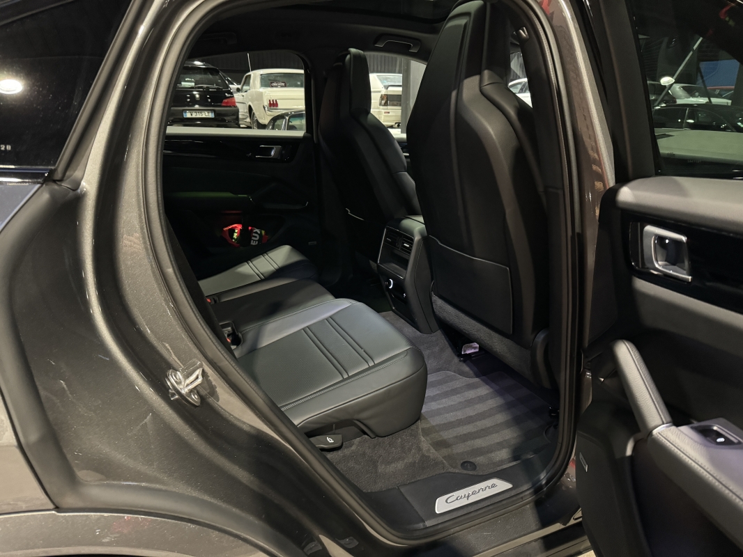 Porsche Cayenne coupé E-Hybrid 3.0 V6 462 ch 