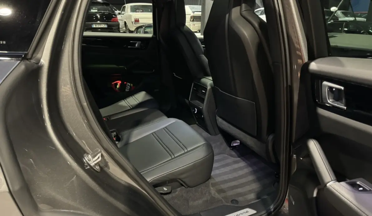 Porsche Cayenne coupé E-Hybrid 3.0 V6 462 ch 
