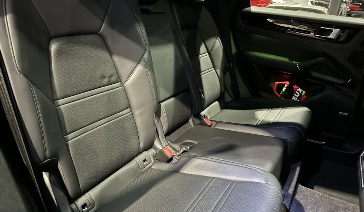 Porsche Cayenne coupé E-Hybrid 3.0 V6 462 ch 