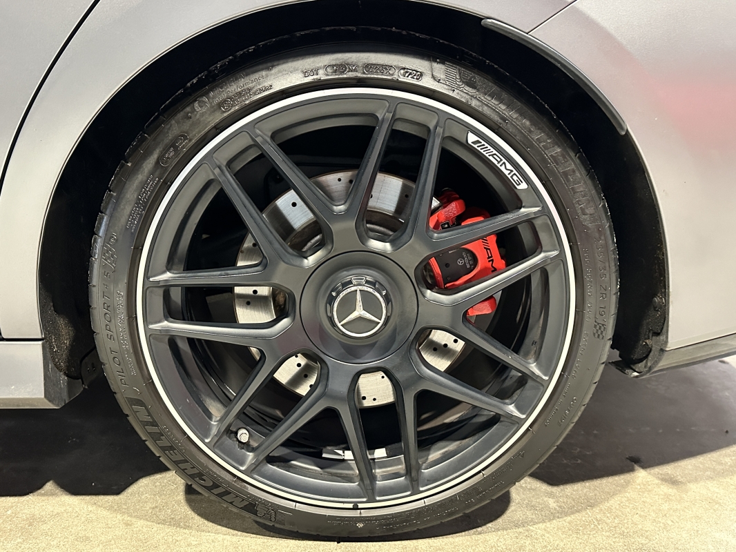 Mercedes CLA Shooting Brake  45s AMG Shooting brake 421 ch 4 Matic+