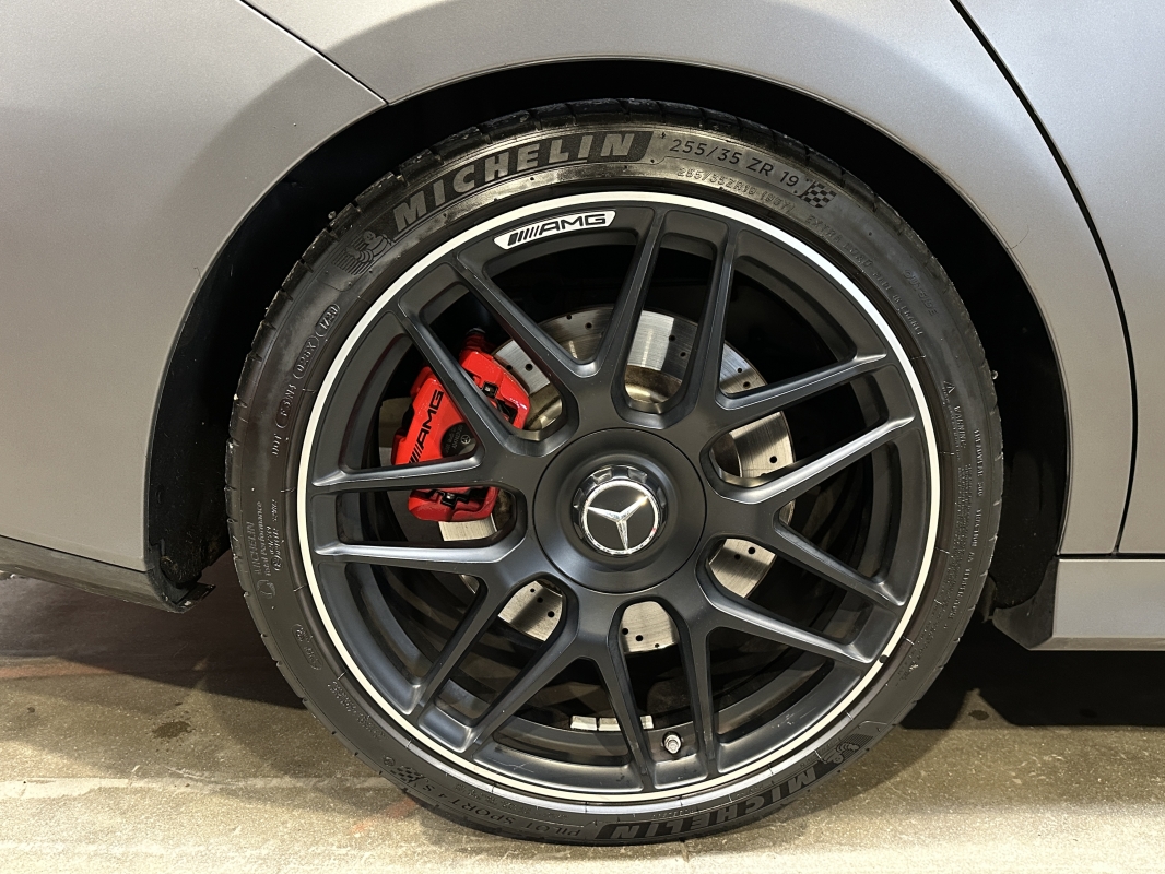 Mercedes CLA Shooting Brake  45s AMG Shooting brake 421 ch 4 Matic+