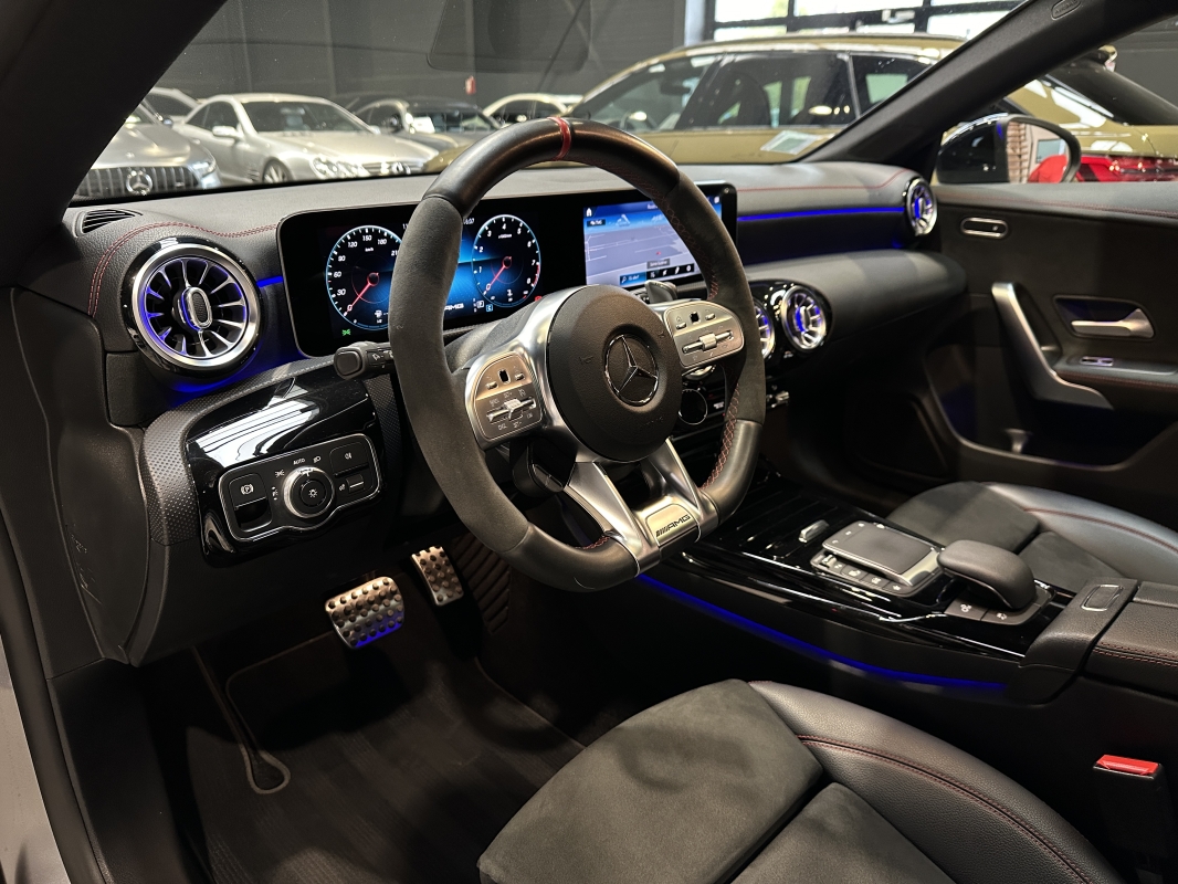Mercedes CLA Shooting Brake  45s AMG Shooting brake 421 ch 4 Matic+