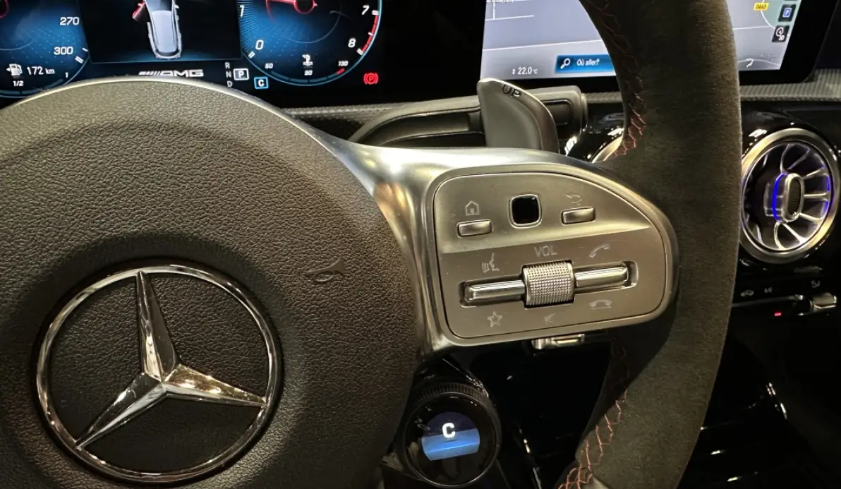 Mercedes CLA Shooting Brake  45s AMG Shooting brake 421 ch 4 Matic+