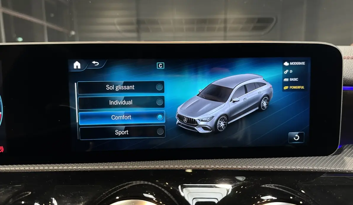 Mercedes CLA Shooting Brake  45s AMG Shooting brake 421 ch 4 Matic+