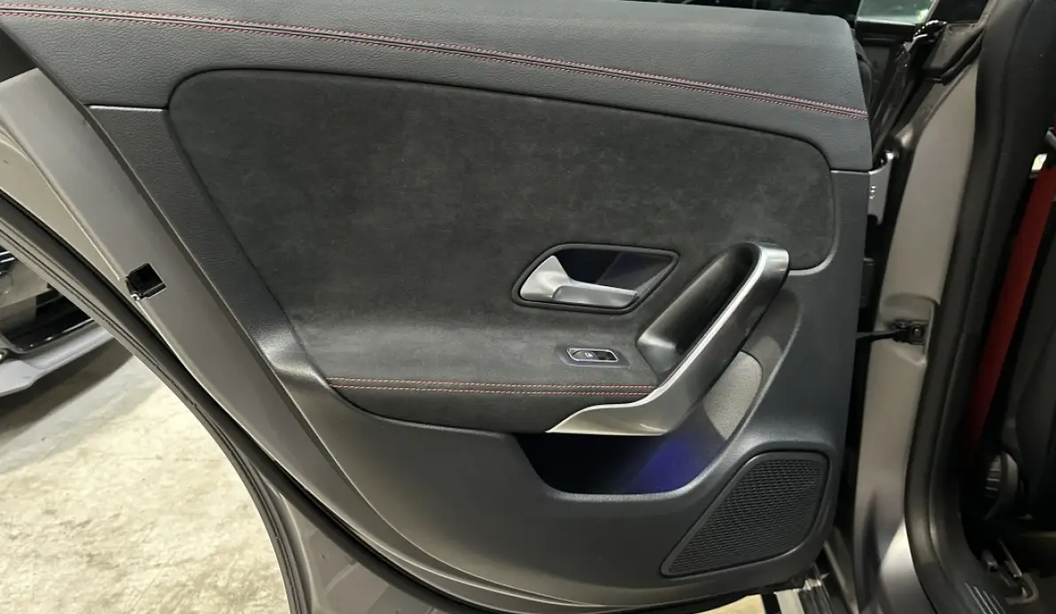 Mercedes CLA Shooting Brake  45s AMG Shooting brake 421 ch 4 Matic+