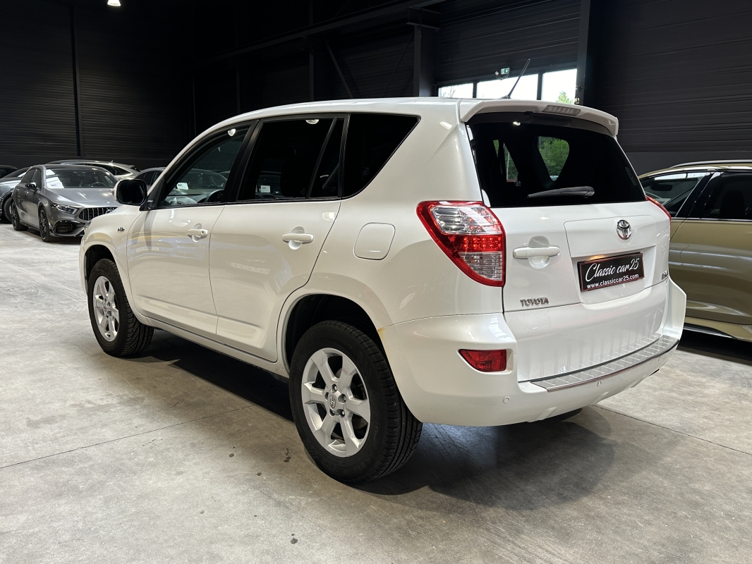 Toyota RAV4 150 D-CAT Life 4WD BVA