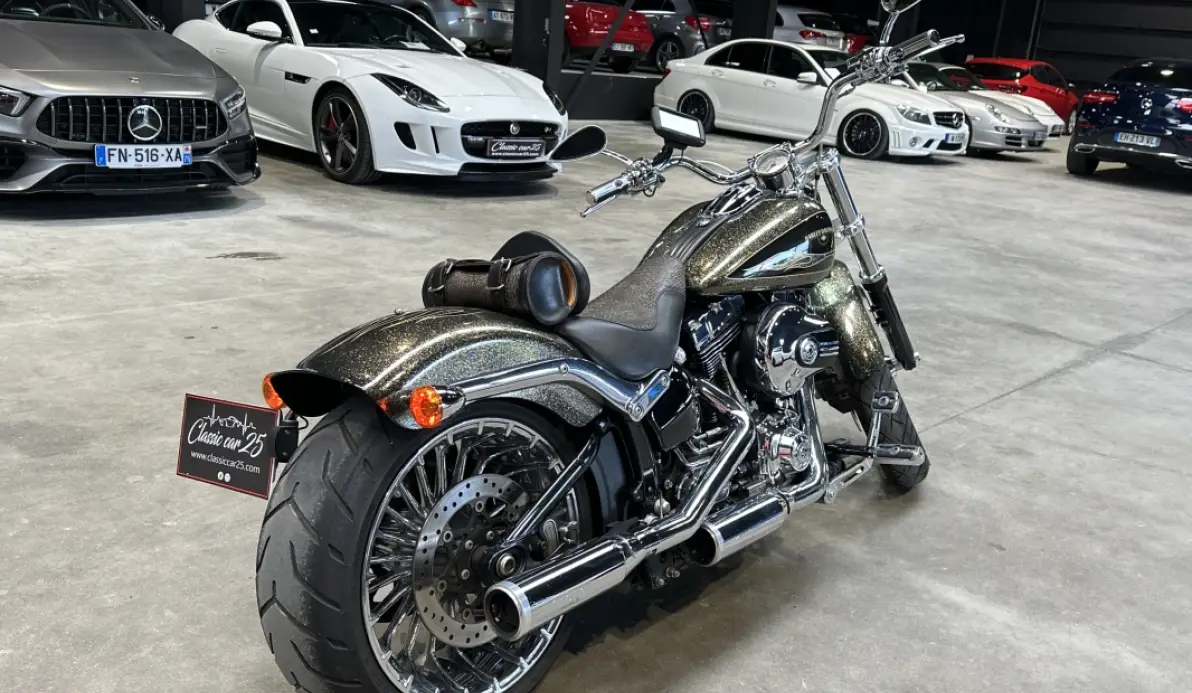 Harley davidson Softail Breakout  Softail Breakout 1690cc / FWSB