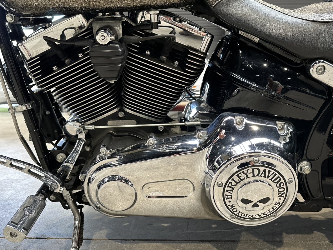 Harley davidson Softail Breakout  Softail Breakout 1690cc / FWSB