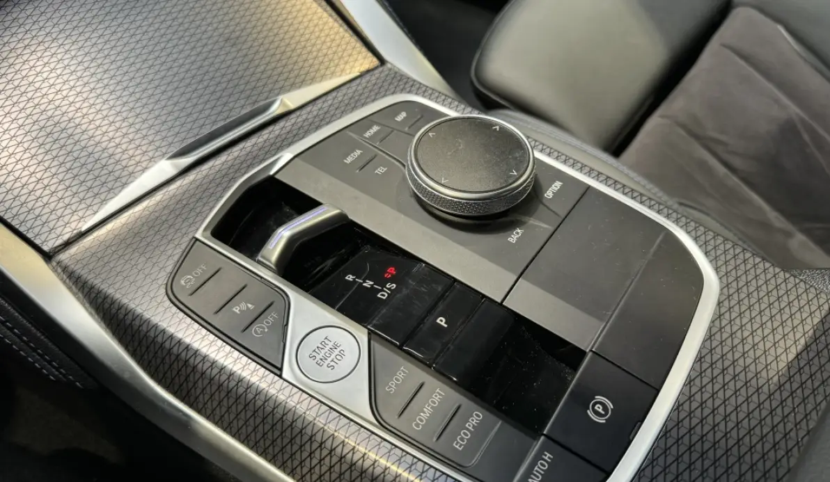 Bmw Série 2 240i M Performance 374ch BVA Violet