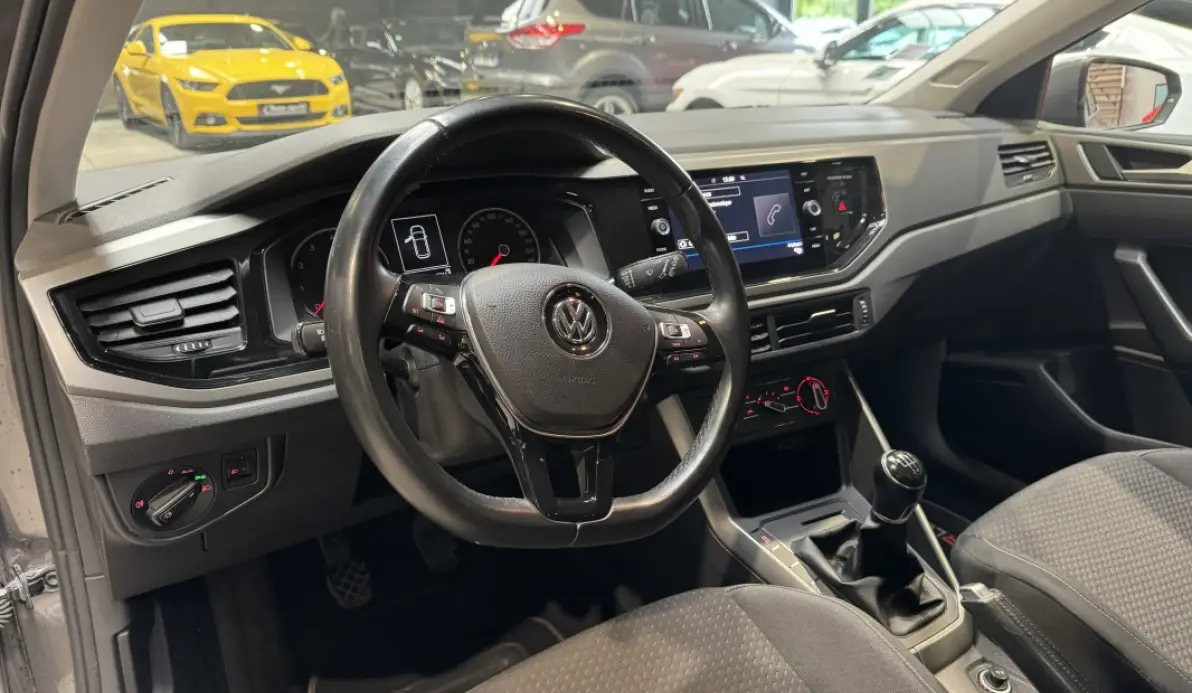 Volkswagen Polo Confortline 1.0 TSi 95 ch BVM5