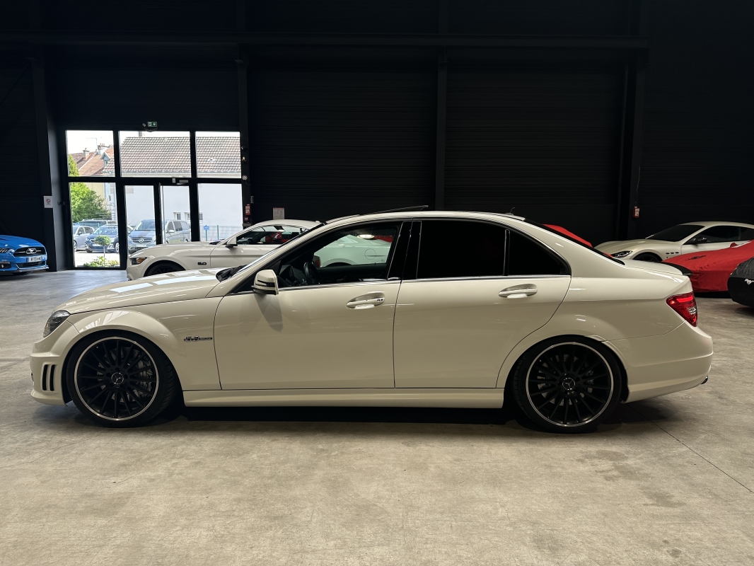 Mercedes Classe C 63 AMG Pack Performance 6.3L V8 487ch