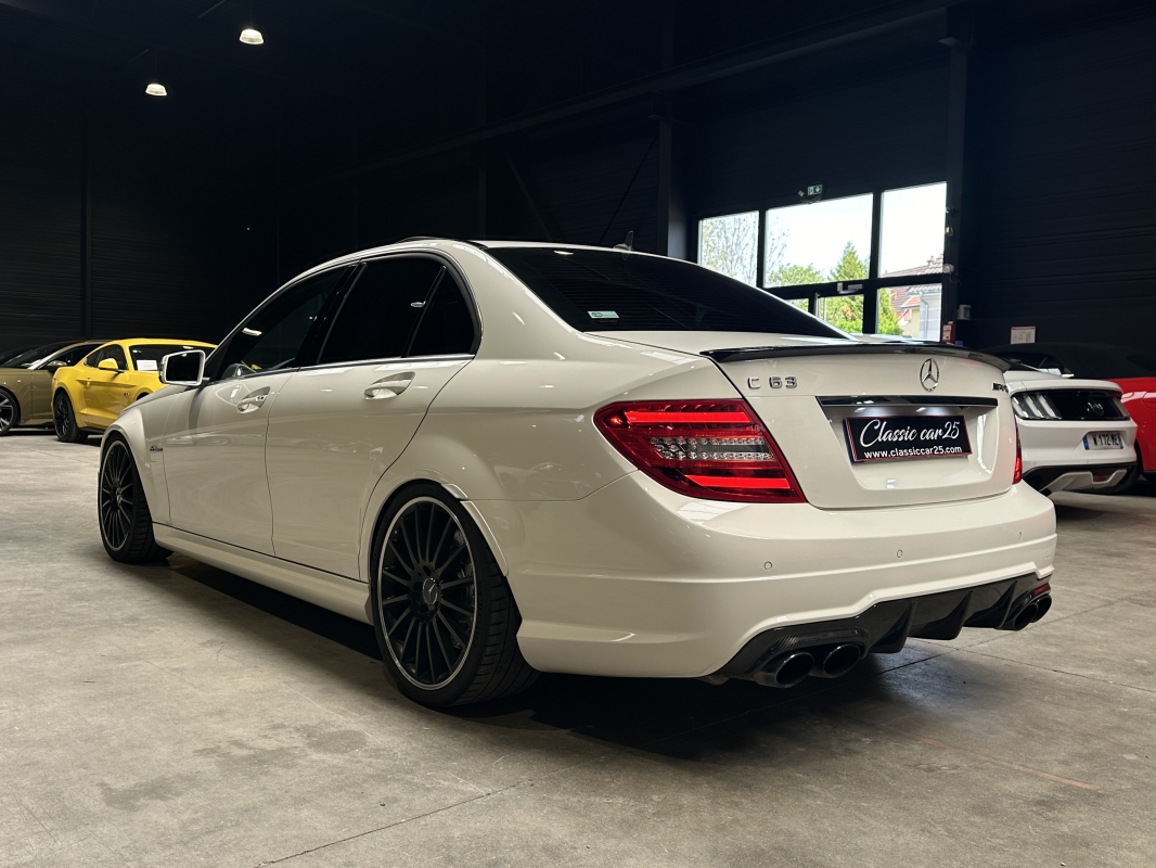 Mercedes Classe C 63 AMG Pack Performance 6.3L V8 487ch