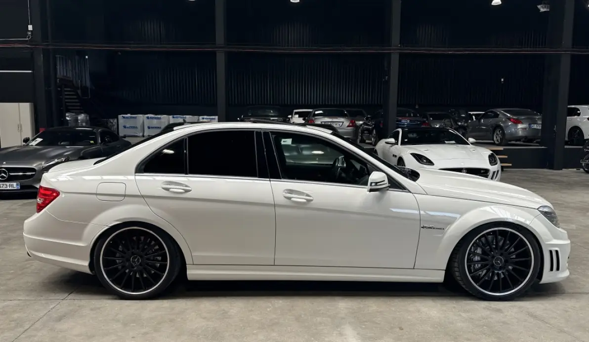 Mercedes Classe C 63 AMG Pack Performance 6.3L V8 487ch