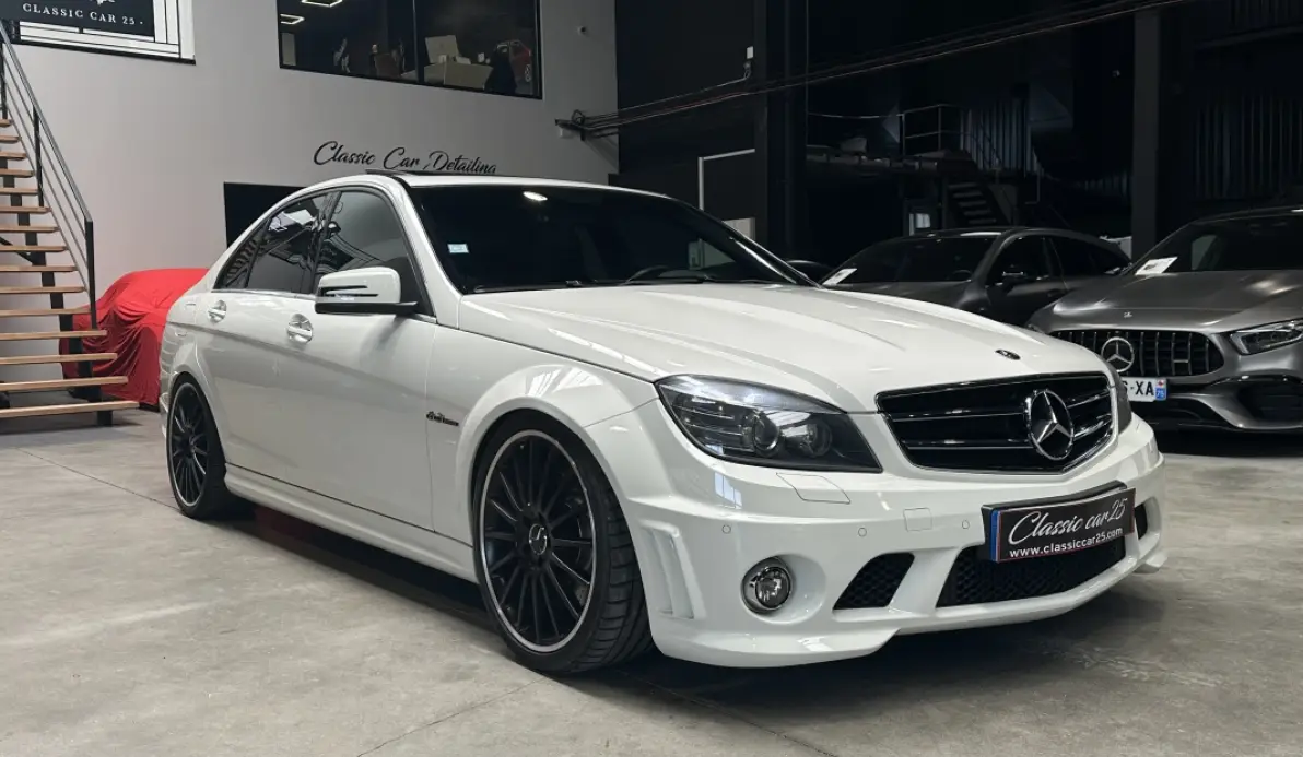 Mercedes Classe C 63 AMG 6.3L V8 487ch