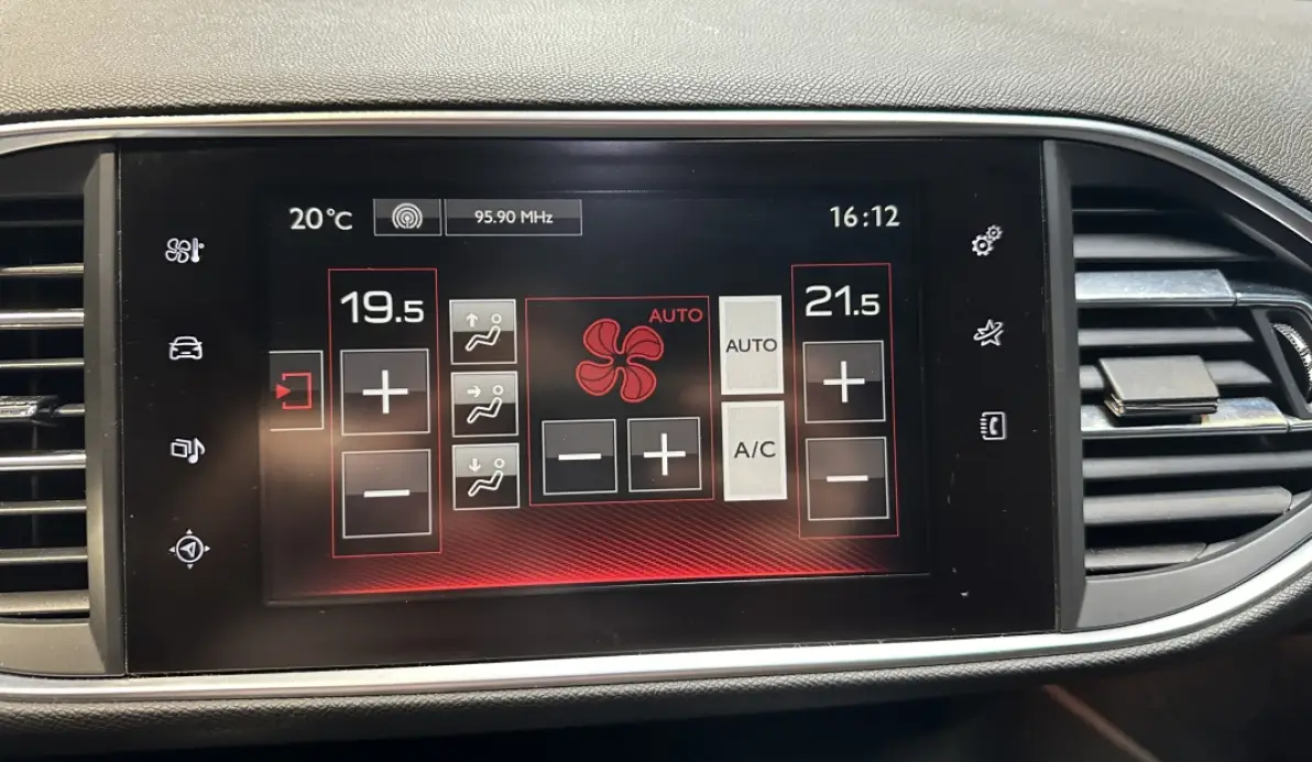 Peugeot 308 SW GT Line 1.6 BlueHDI 120 ch BVM